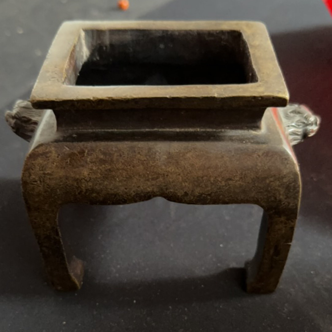 铜香炉四足双耳香炉