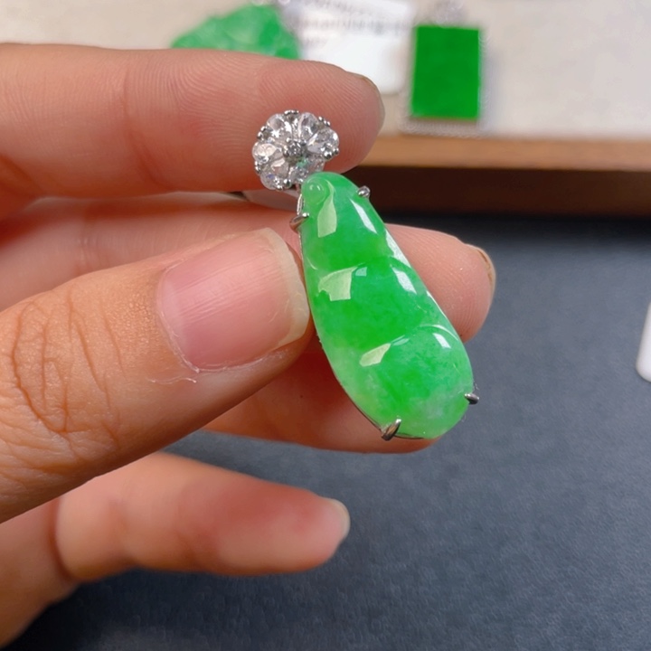 翡翠银S925镶嵌吊坠(不含链)b j j