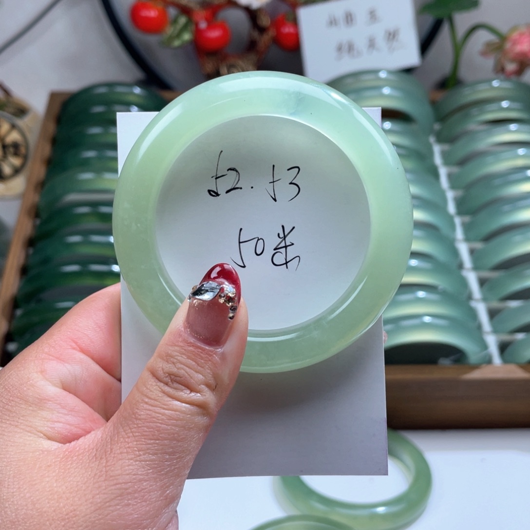 【闪购商品】蛇纹石玉手镯未镶嵌