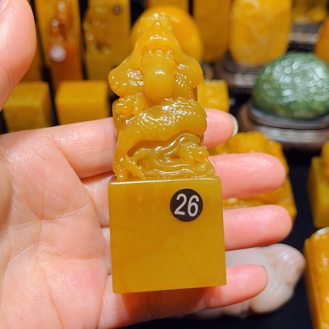 田黄石我***称石雕石雕石雕