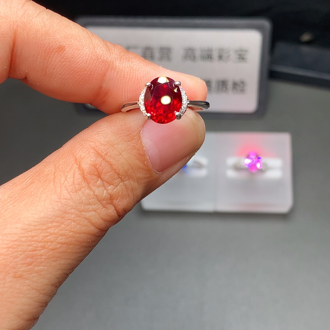 银S925镶嵌红宝石戒指