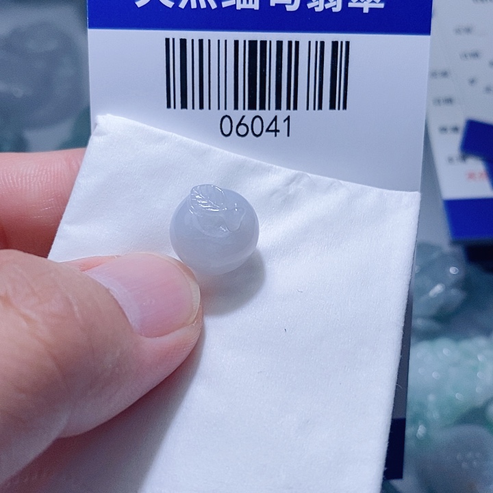 翡翠未镶嵌颈饰天光墟翡翠市场现金代购