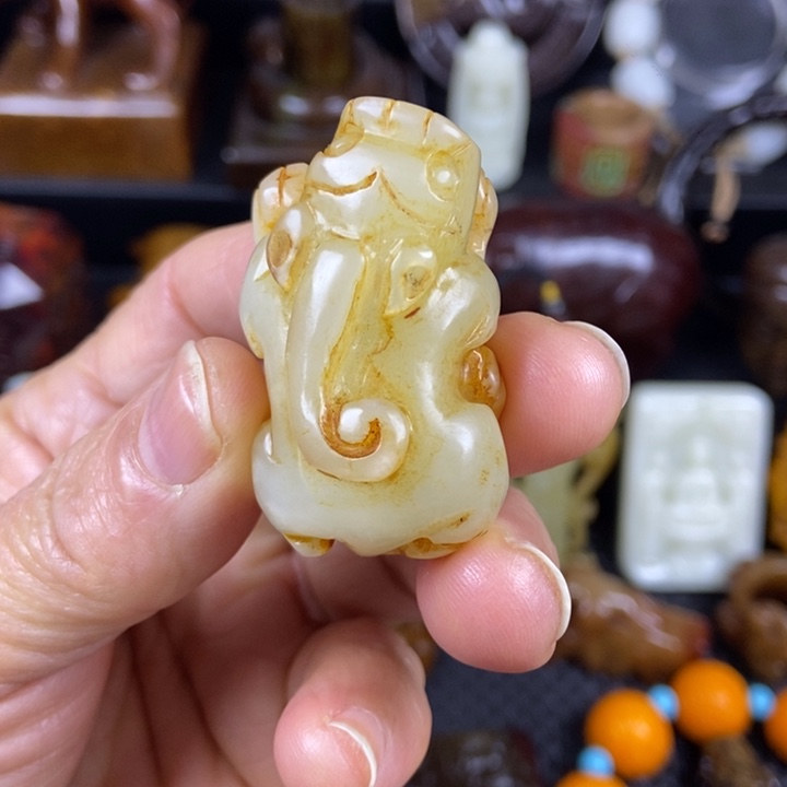 颈饰未镶嵌和田玉