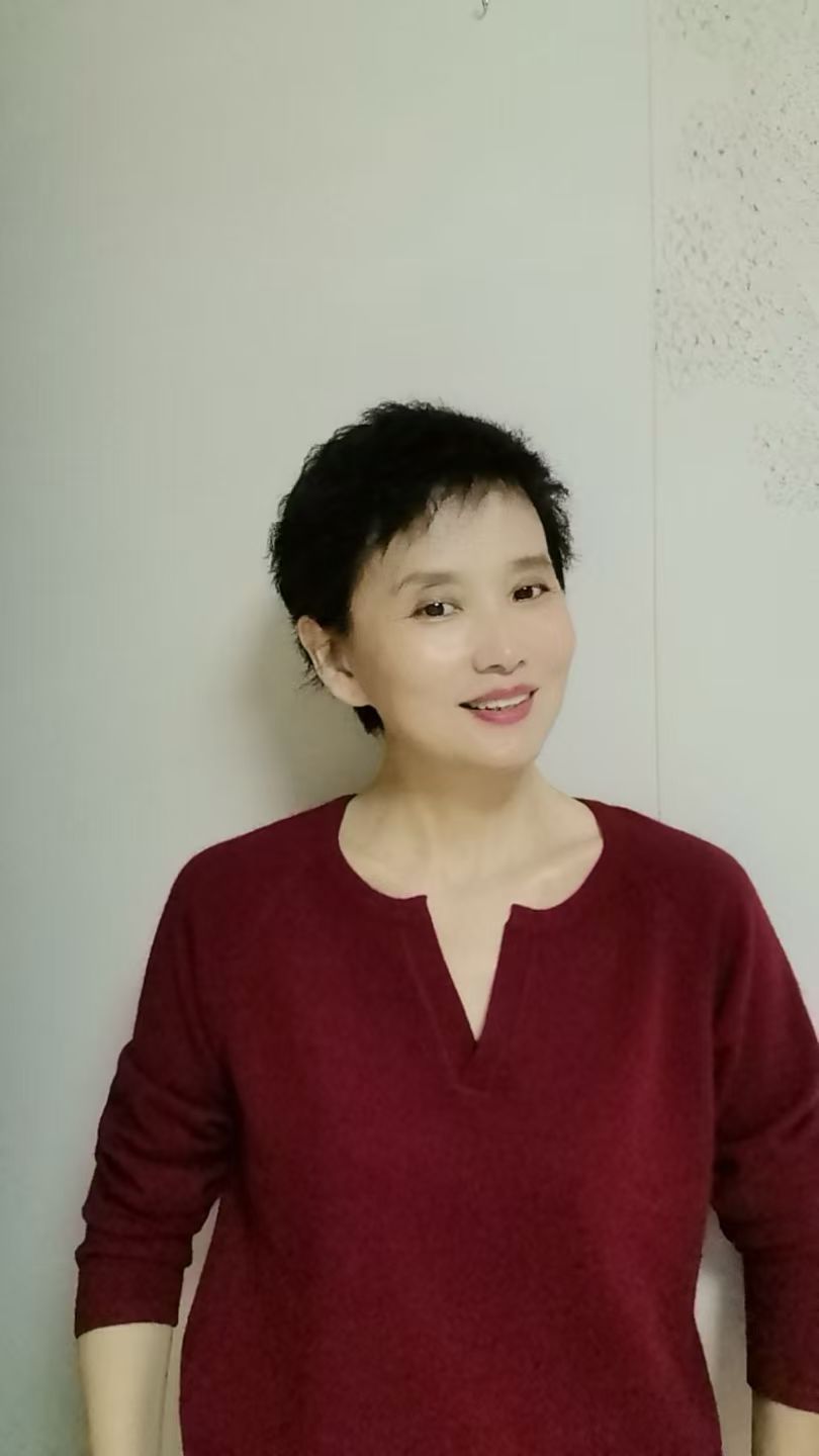 全新羊绒衫全新酒红色穿到115斤以内身高162CM以内 不退换