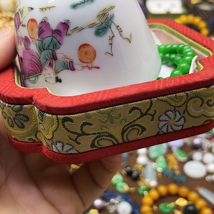 菲***菲青花彩绘小主人杯子