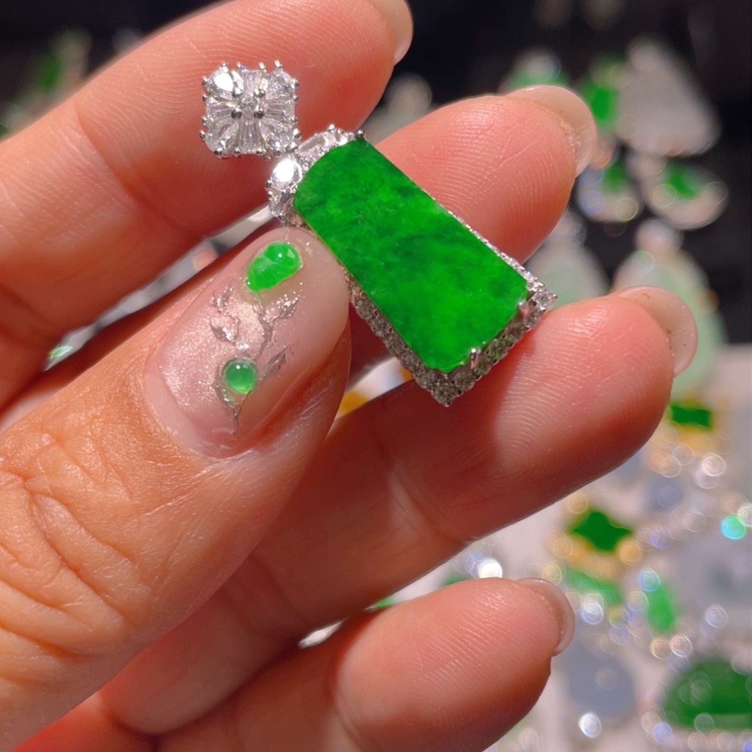 翡翠颈饰银S925镶嵌精品