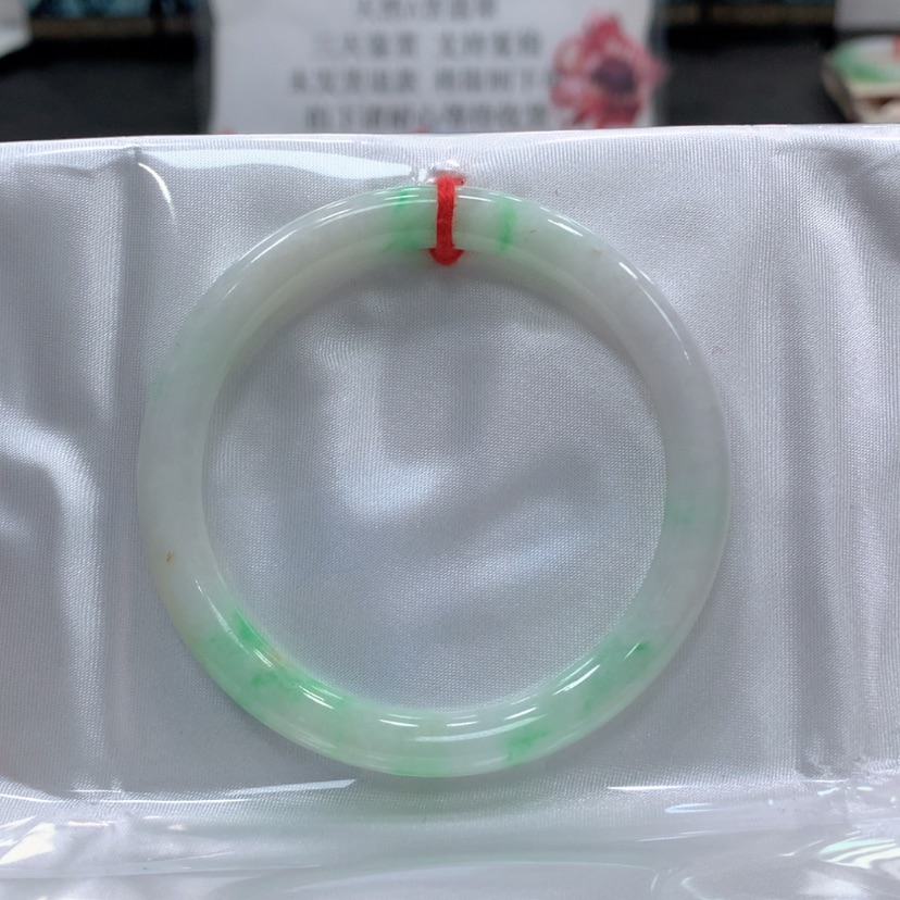 【闪购商品】翡翠手镯未镶嵌翡翠