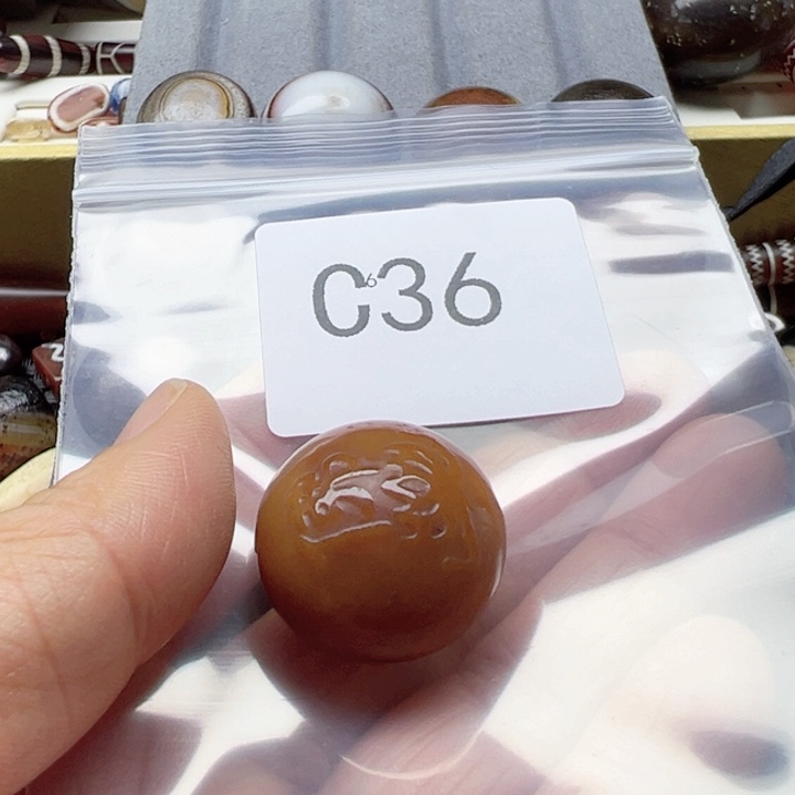 麻***行玛瑙/玉髓未镶嵌手链