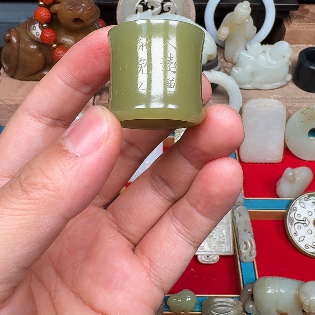 吾***道和田玉未镶嵌车挂