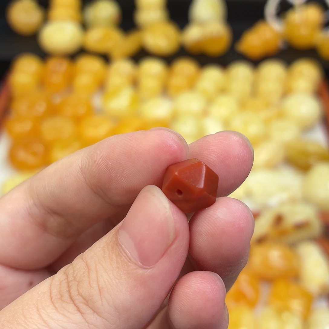 蜜蜡未镶嵌毛衣链蜜蜡