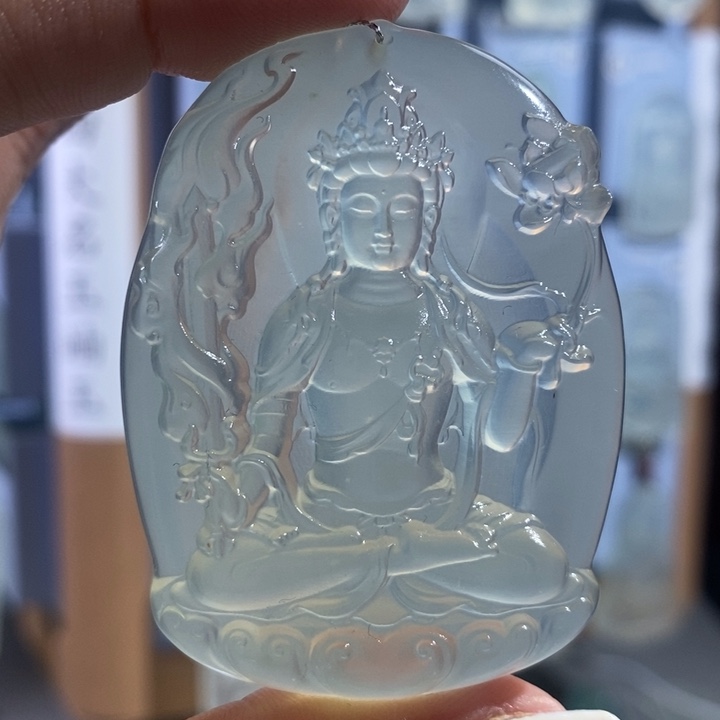 ****西岫玉未镶嵌颈饰吊坠