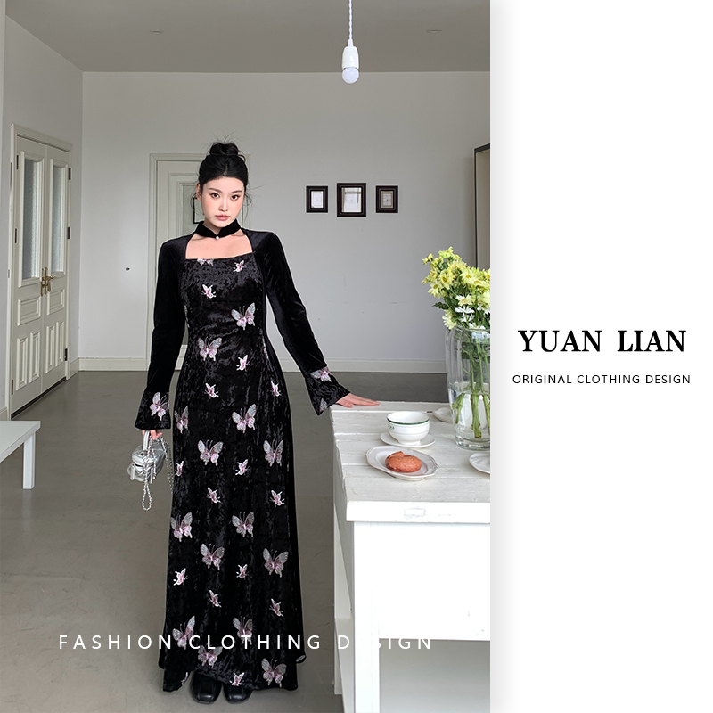 ZOZ糕冷圆脸[绒蝶漫曲]国风温柔显瘦黑色丝绒蝴蝶刺绣鱼尾连衣裙