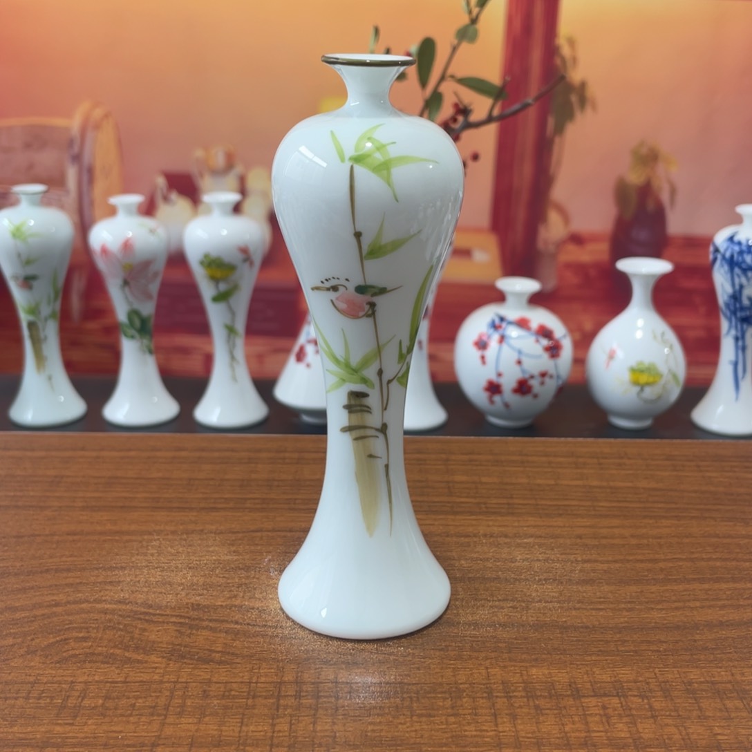 陶瓷景德镇小花瓶等着你