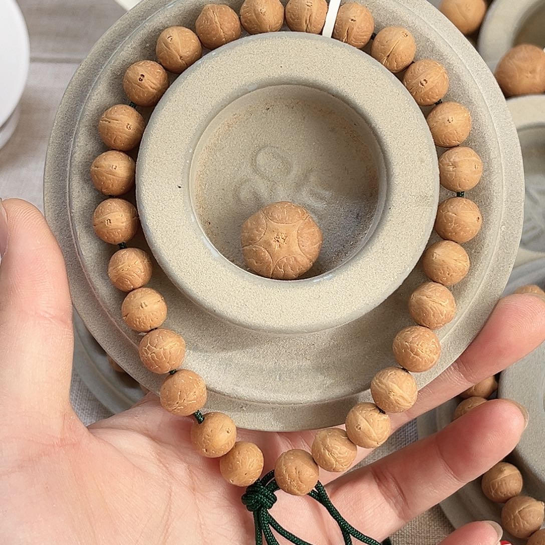 哏***r手串凤眼菩提10凤眼手持，86@10053