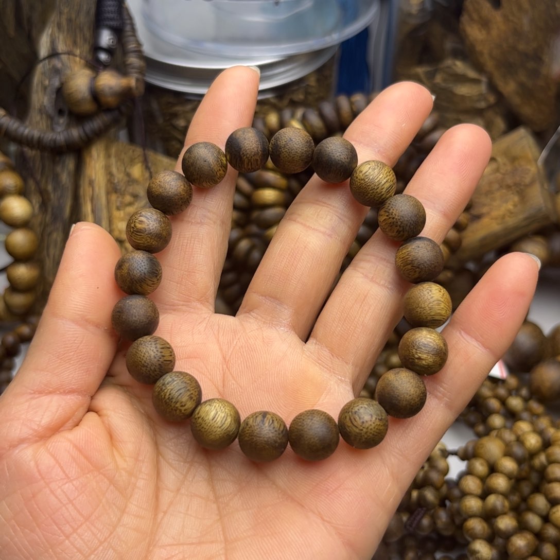 沉香手串m****h奇楠沉香手串10mm7g
