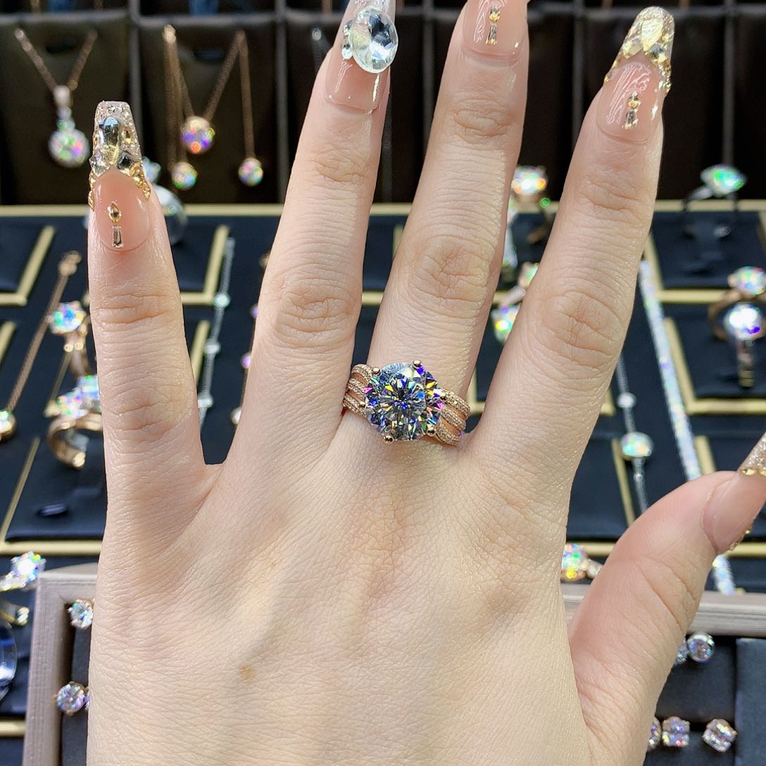 合成碳硅石（莫桑石）戒指/指环18K金镶嵌丽****】