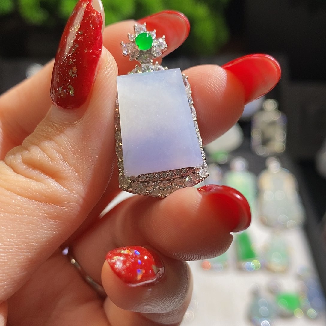 翡翠颈饰银S925镶嵌天然翡翠