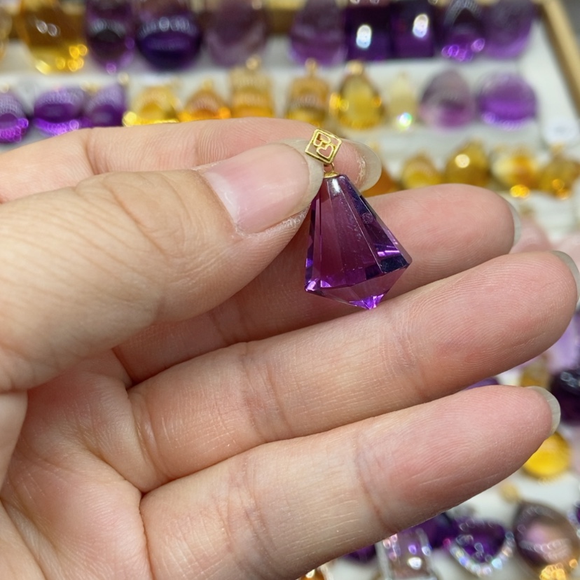 【闪购商品】水晶水晶吊坠18K金镶嵌