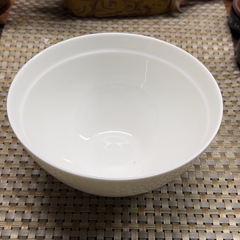 微瑕，不能明火，口径17高8骨瓷面碗4个