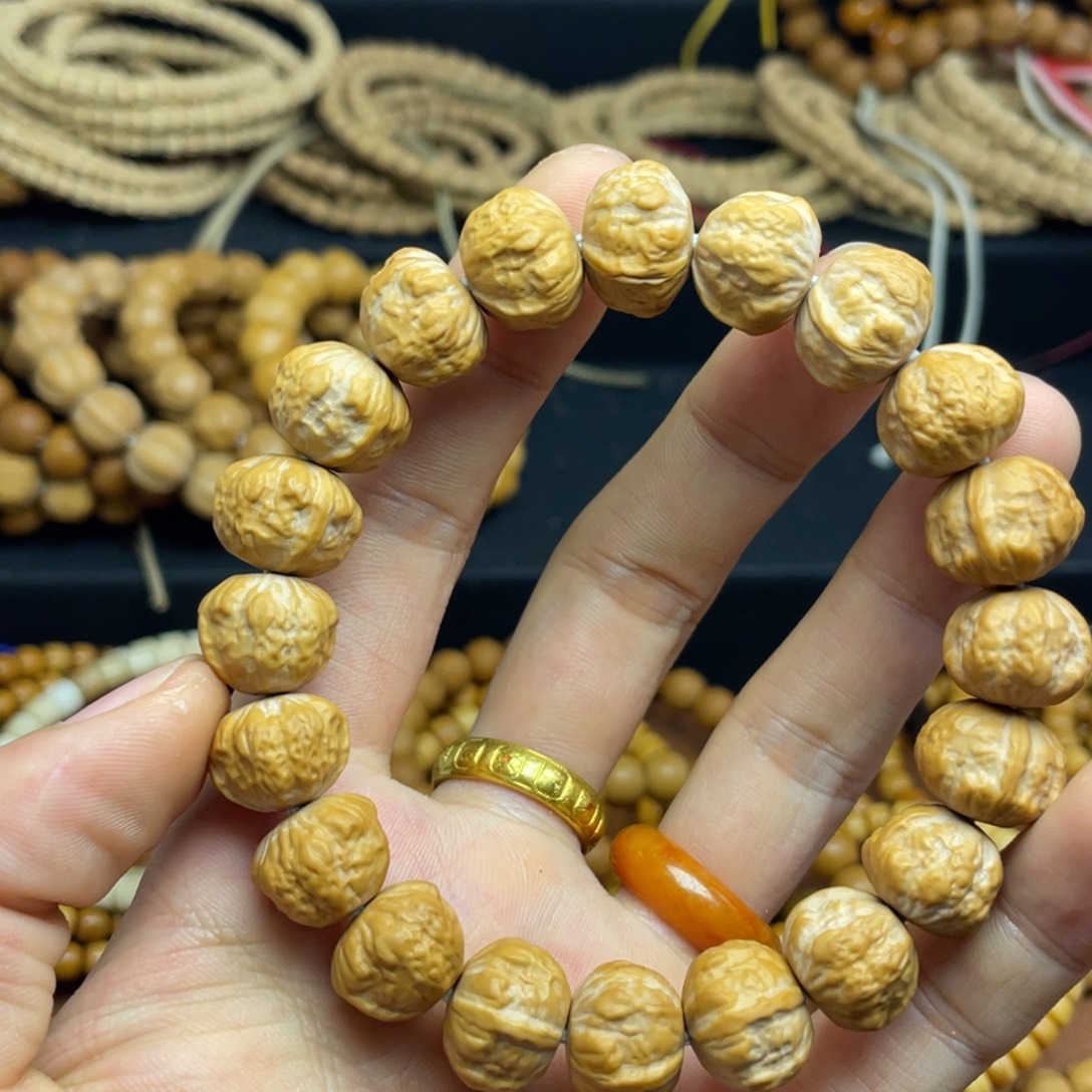 猴头核桃吊坠三角蛙