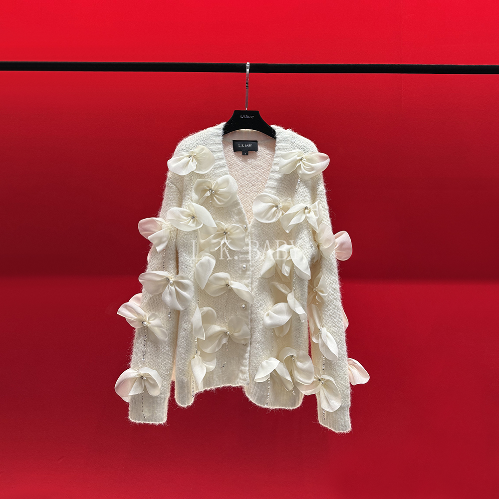 【L.K.BABY】蝶舞仙影 法式浪漫柔纱蝴蝶水钻缀蝴蝶绽放毛衣外套
