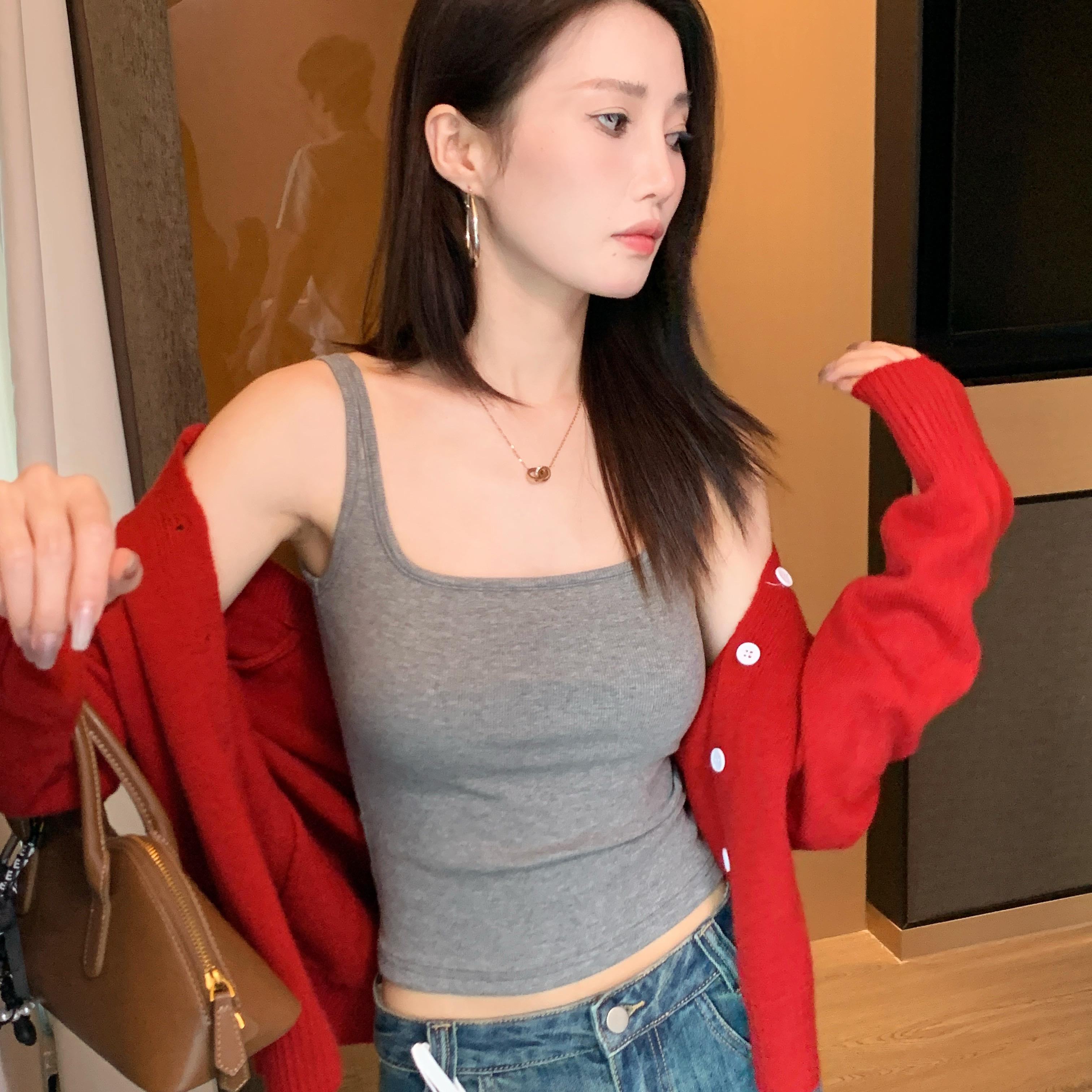 修身显瘦方领小吊带背心女内搭美背文胸一体打底带胸垫防走光上衣