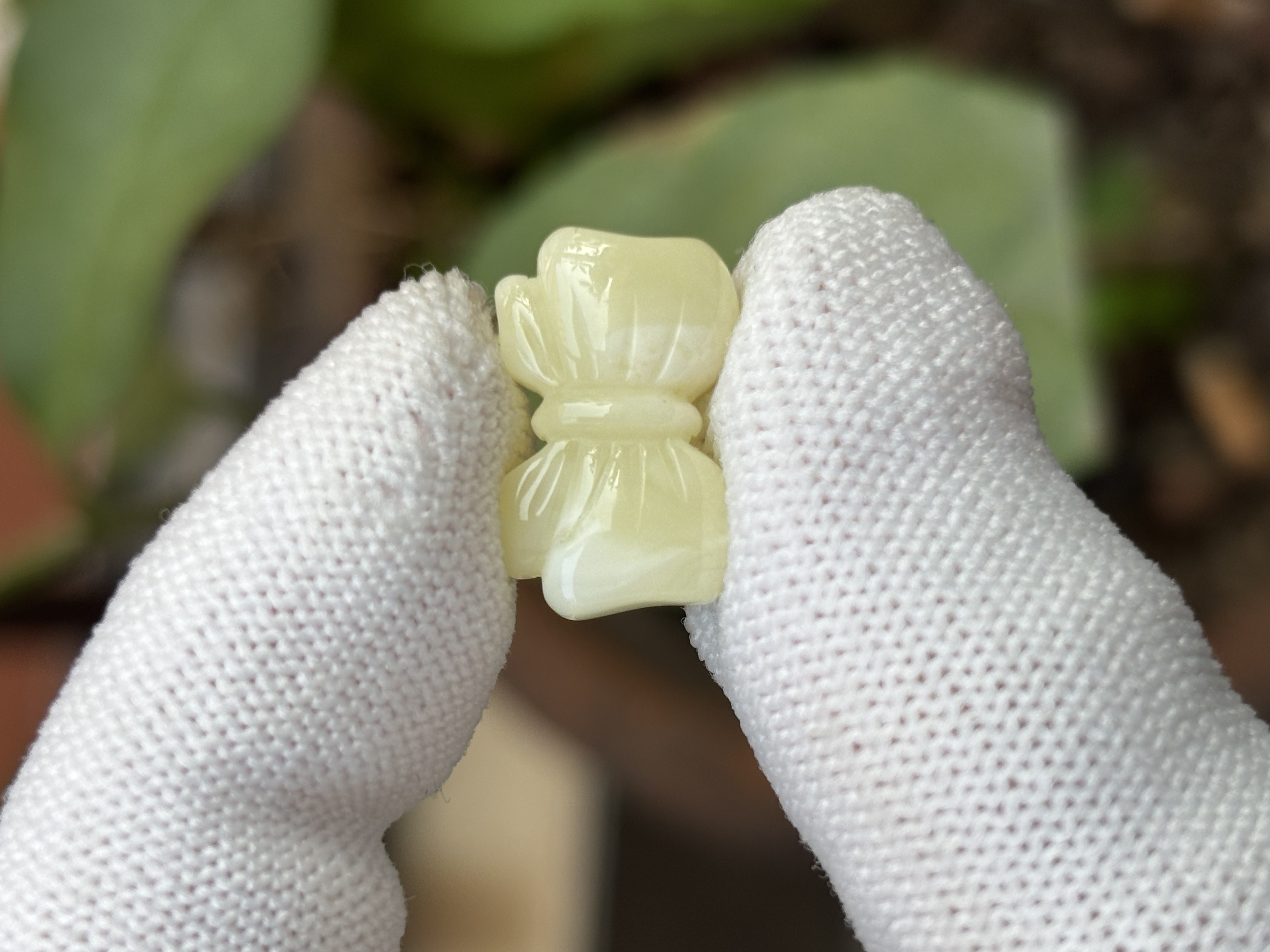 4849天然蜜蜡琥珀蝴蝶结配饰18.1x11.5x6.8mm