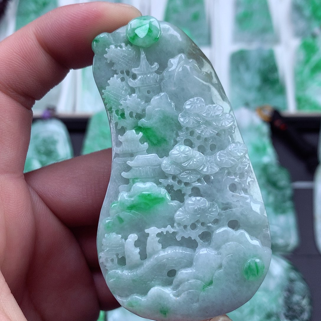 翡翠颈饰未镶嵌翡翠吊坠