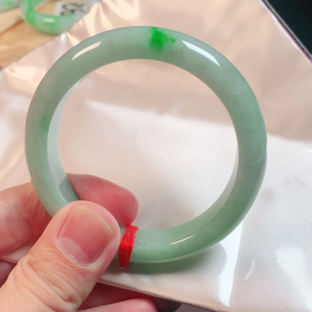 翡翠手镯未镶嵌翡翠手镯1407