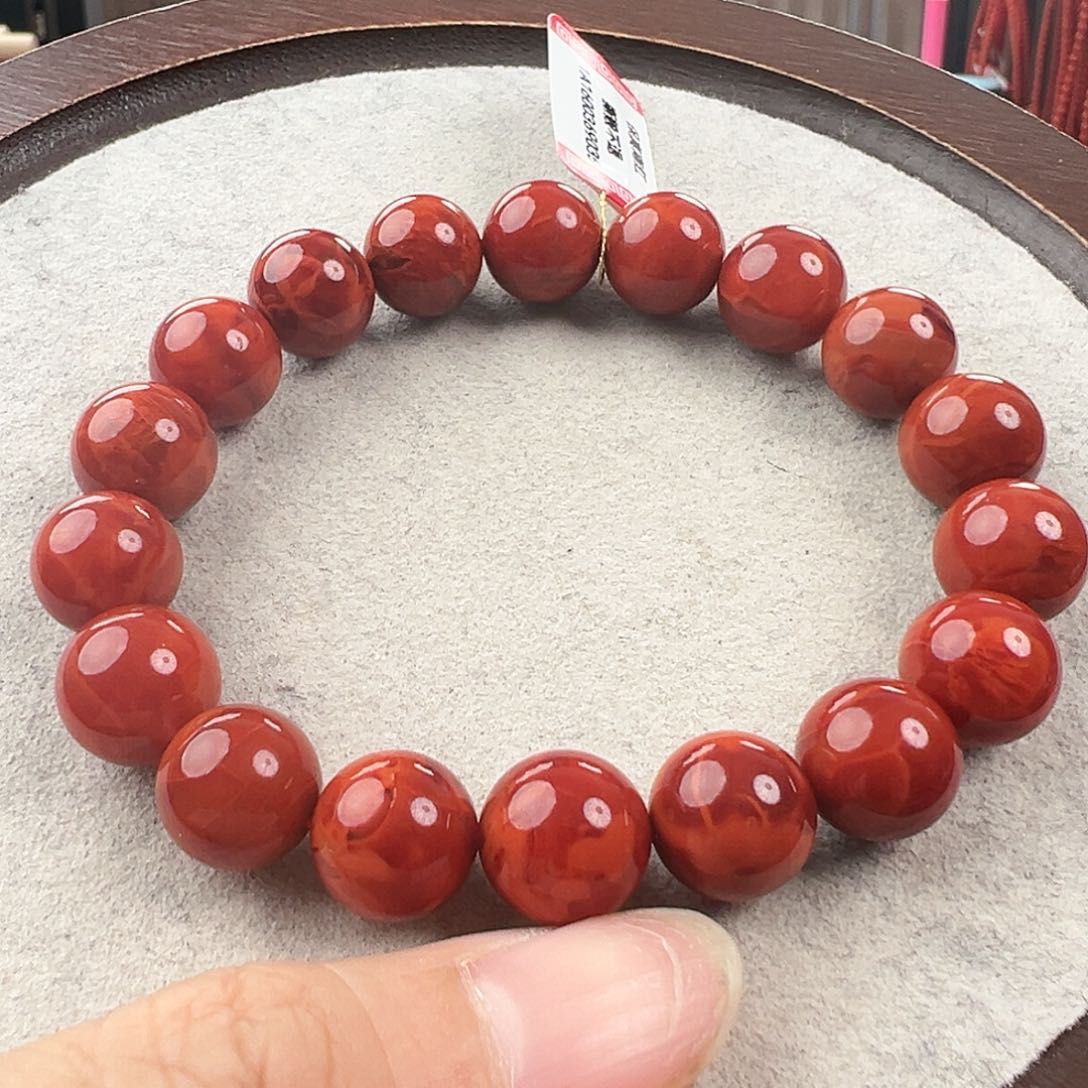南红玛瑙手串未镶嵌