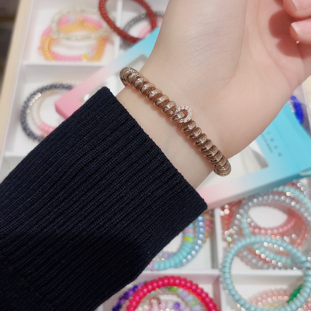 非金属发饰9号手链一条