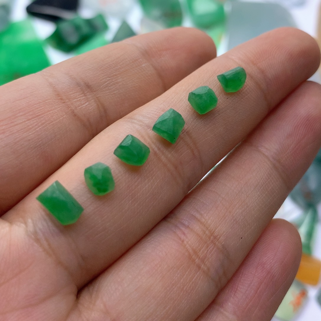 定制翡翠未镶嵌天然翡翠