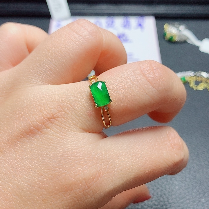 银S925镶嵌戒指翡翠