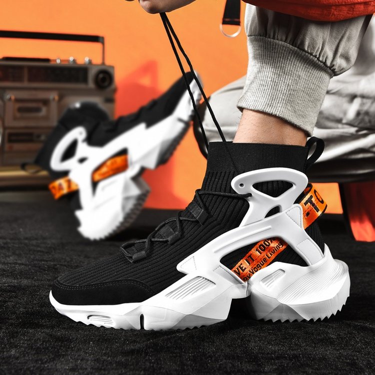 袜子老爹鞋穿上就不想脱的鞋子，上脚很舒服，舒适透气，走路更舒服