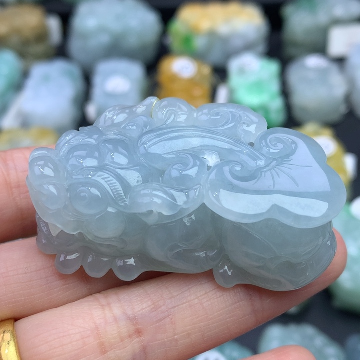 翡翠颈饰未镶嵌天然缅甸A货翡翠貔貅吊坠