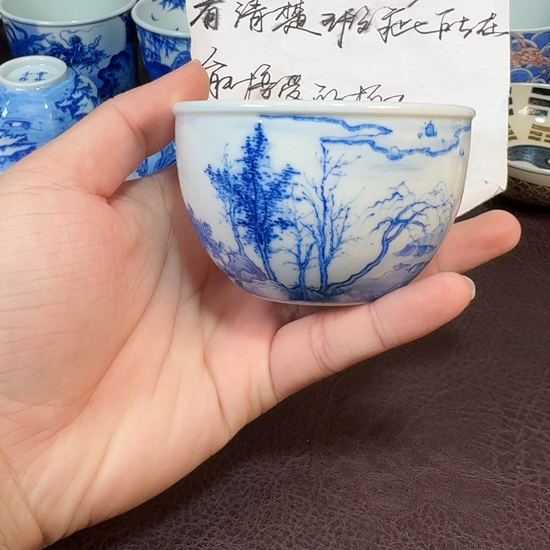 现代景德镇陶瓷杯