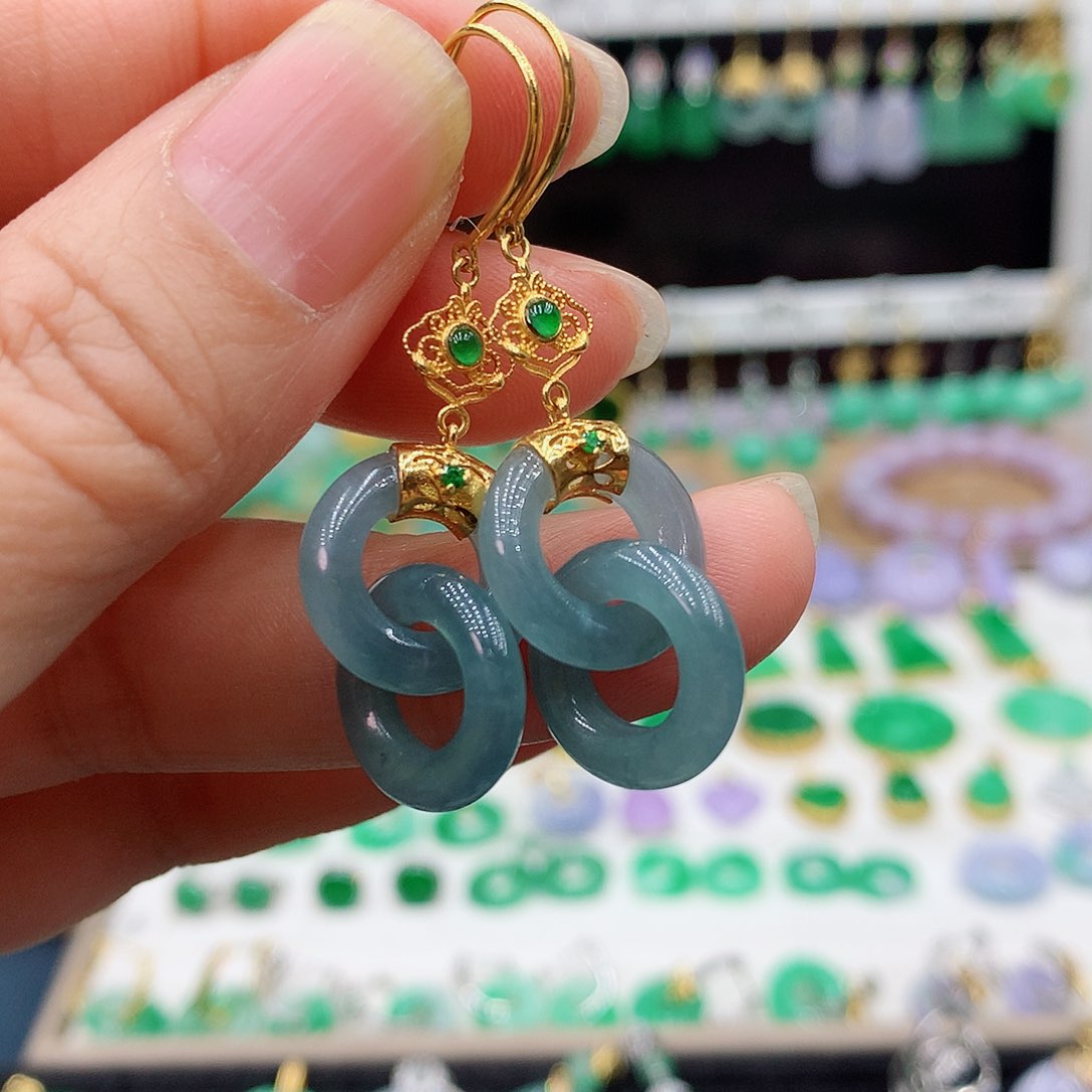 翡翠耳饰18K金镶嵌的