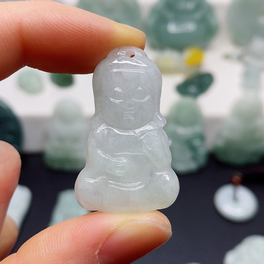 翡翠颈饰未镶嵌吊坠