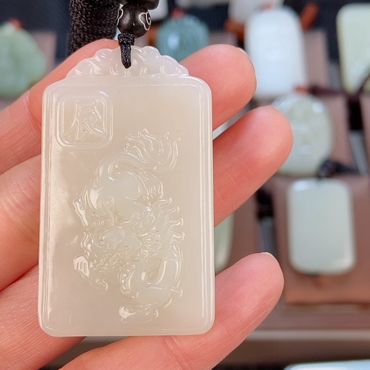 【闪购商品】和田玉未镶嵌颈饰微*