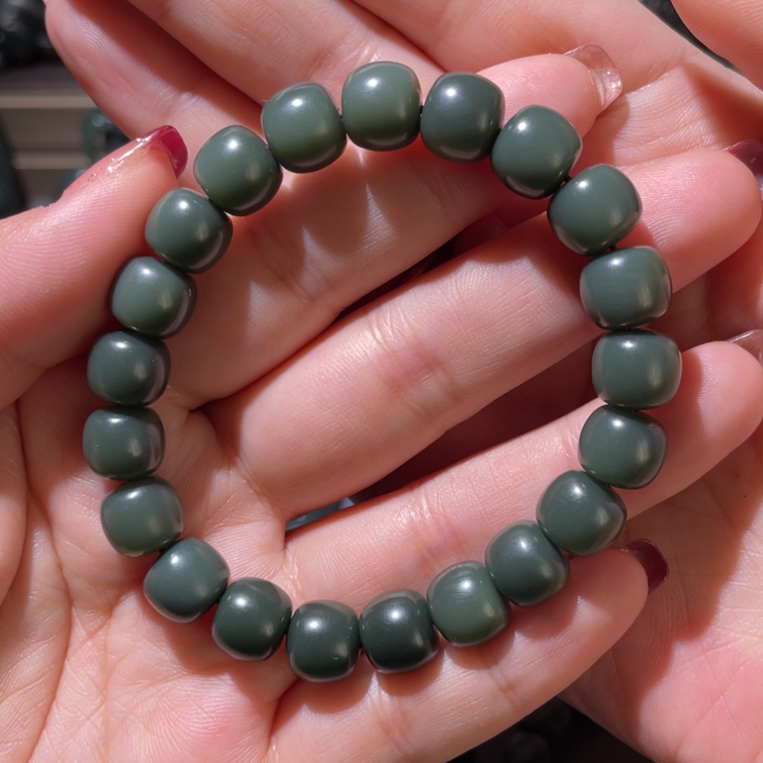和田玉（青玉）手串未镶嵌吉*尼