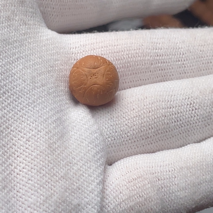 湛***爸凤眼菩提手串三通