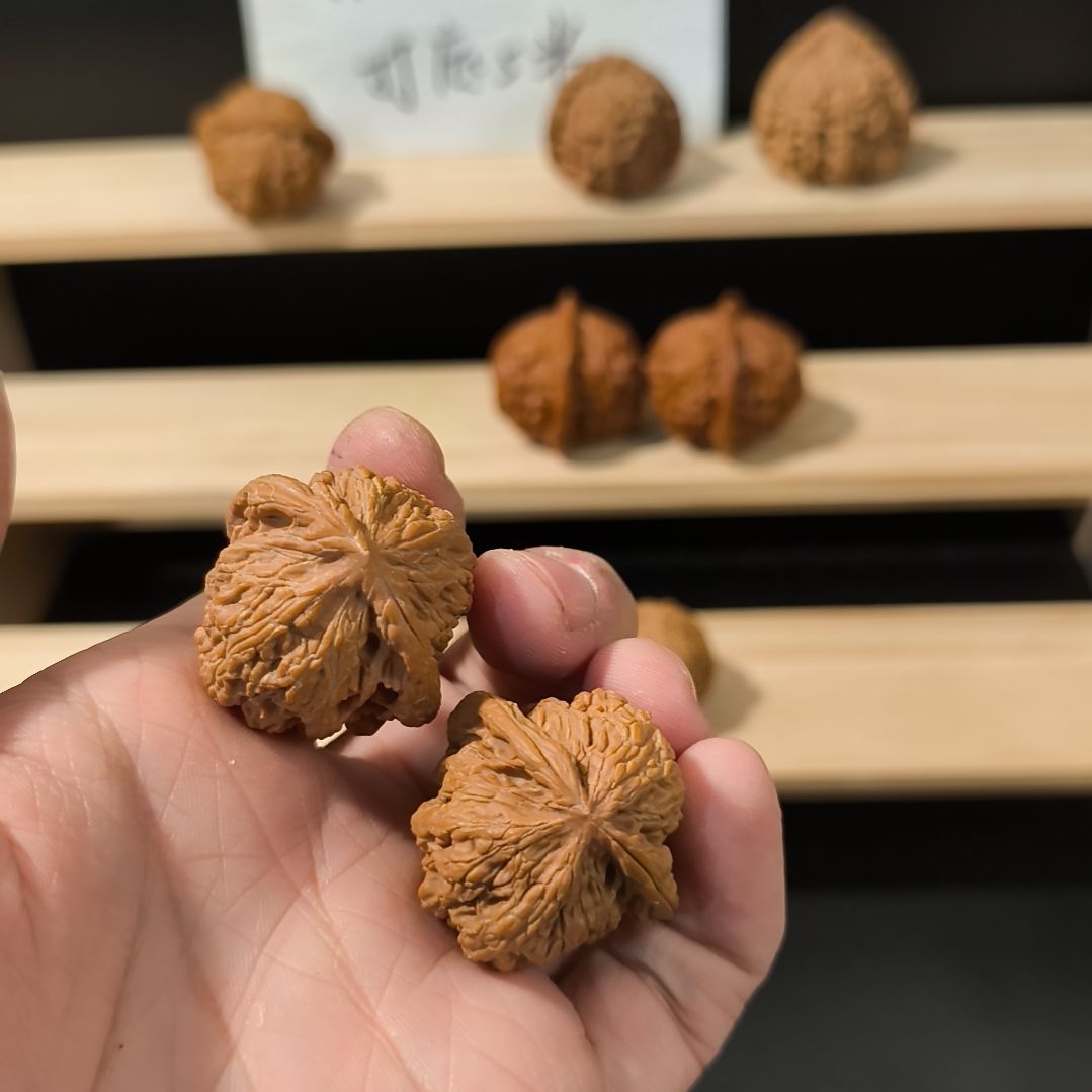 文玩核桃吊坠33密纹