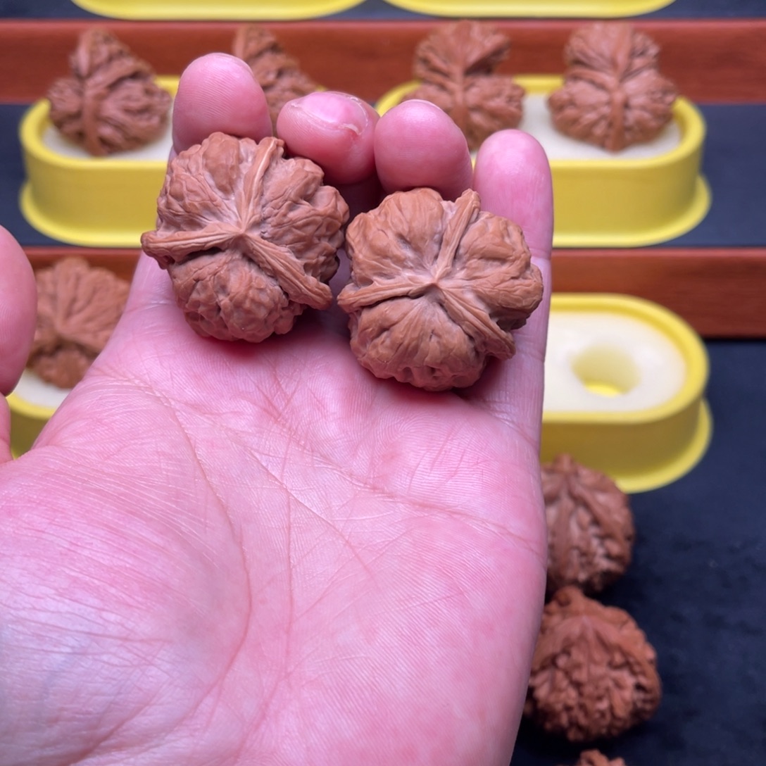 核桃手串/手链蛤蟆头三棱39