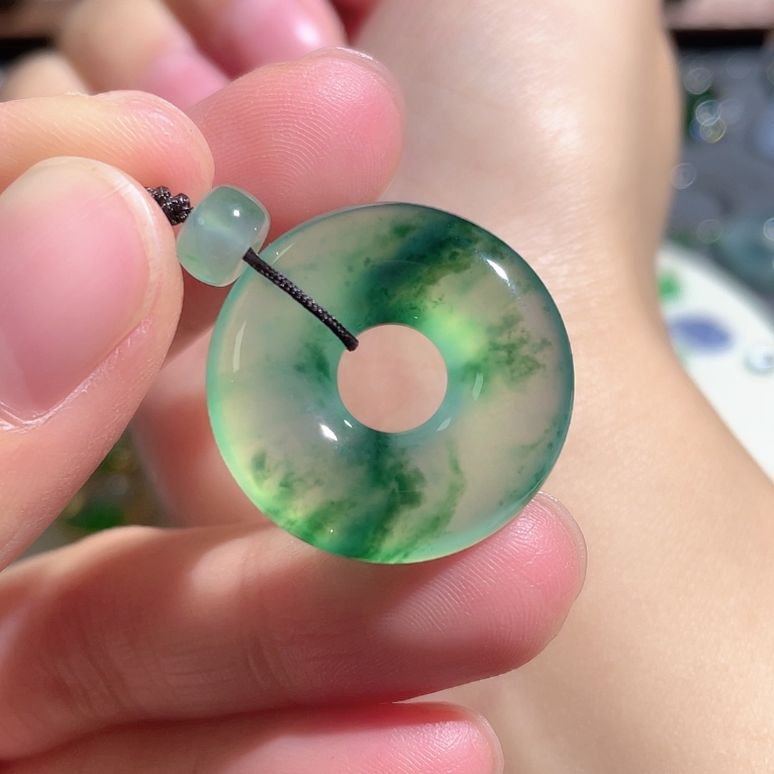定制翡翠未镶嵌山水甜甜圈