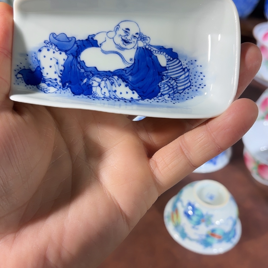 陶手工手绘的陶瓷杯