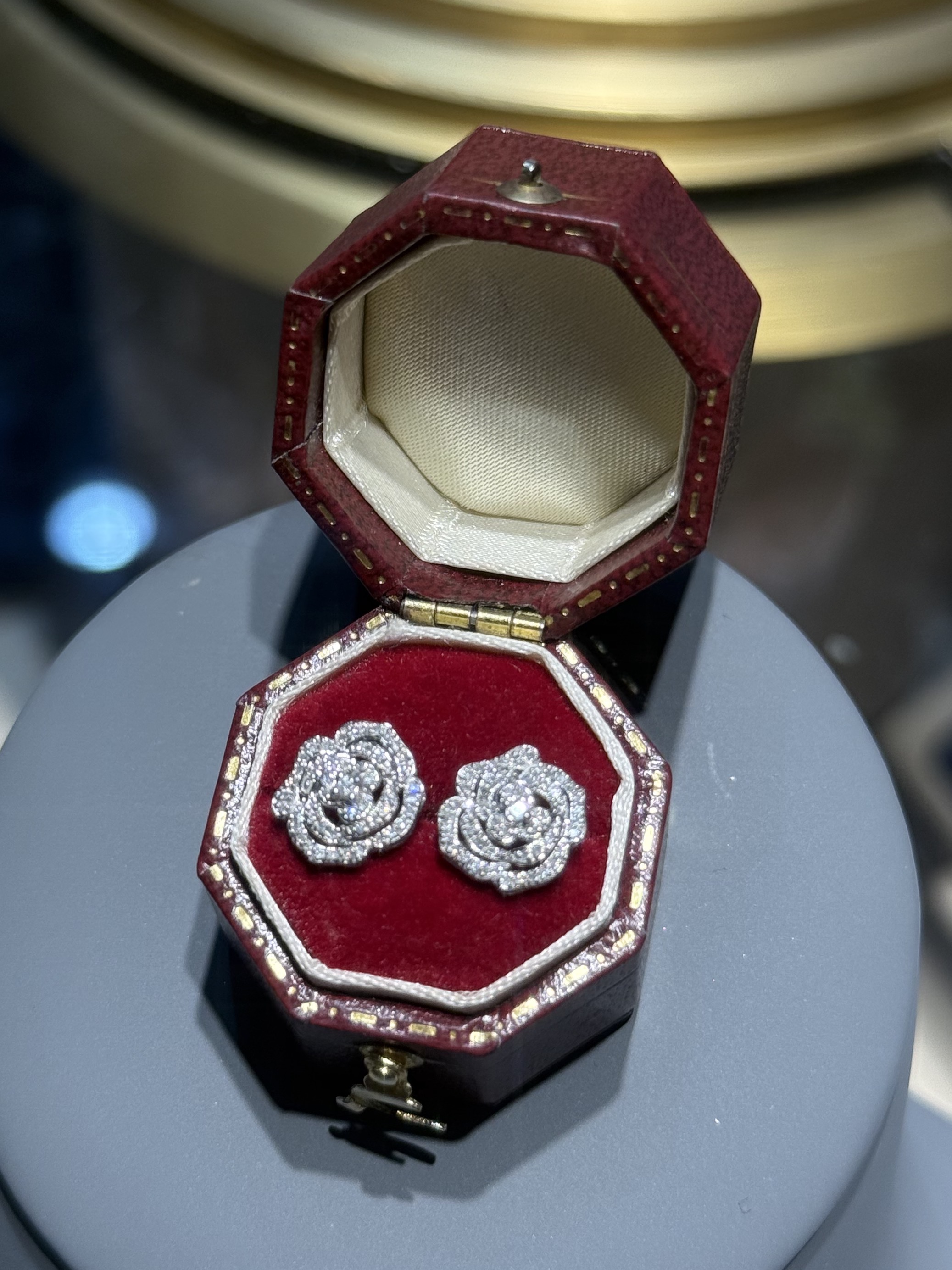 【玥霓高定】重金 ZSES01718 40分山茶花耳钉