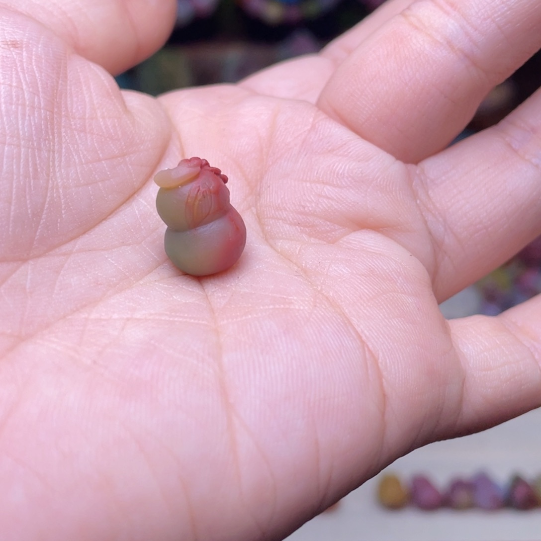 玛瑙/玉髓珠宝半成品未镶嵌三****呀盐源玛瑙西瓜葫芦