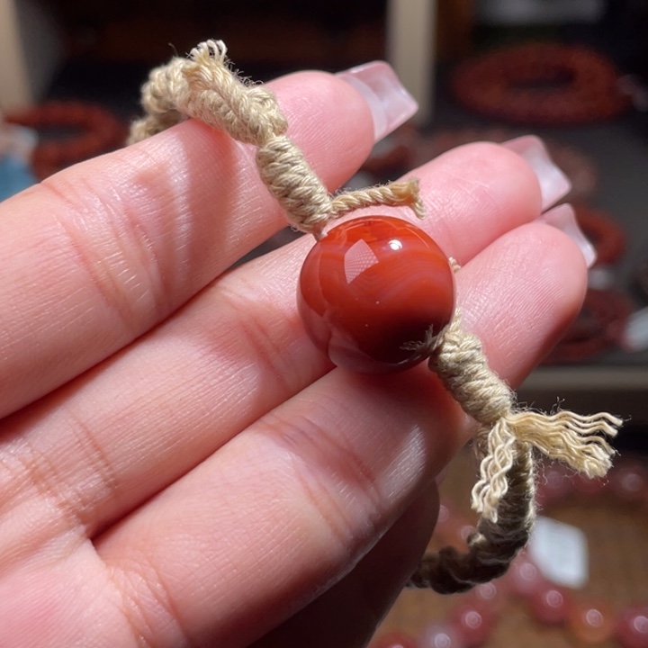 南红玛瑙手串未镶嵌