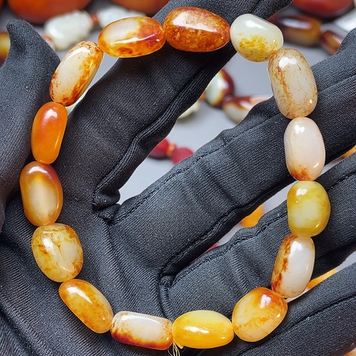 和田玉未镶嵌手链