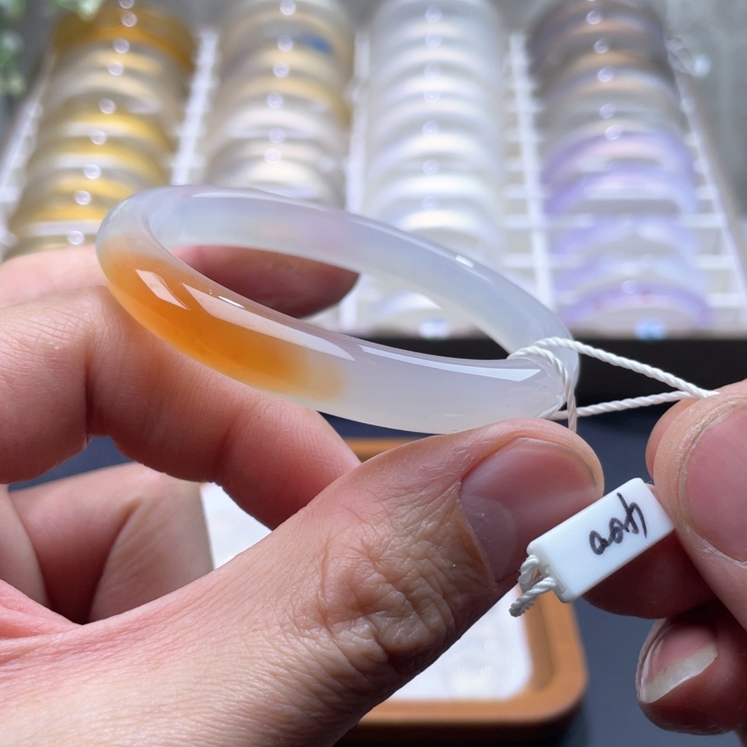 玛瑙/玉髓手镯未镶嵌57.2特价